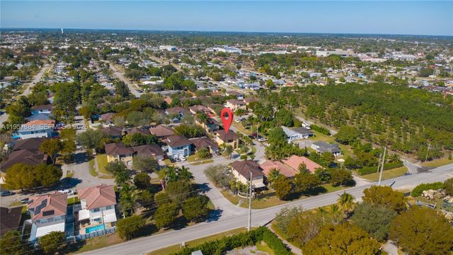 1046 NE 17th Ter, Homestead, FL 33033