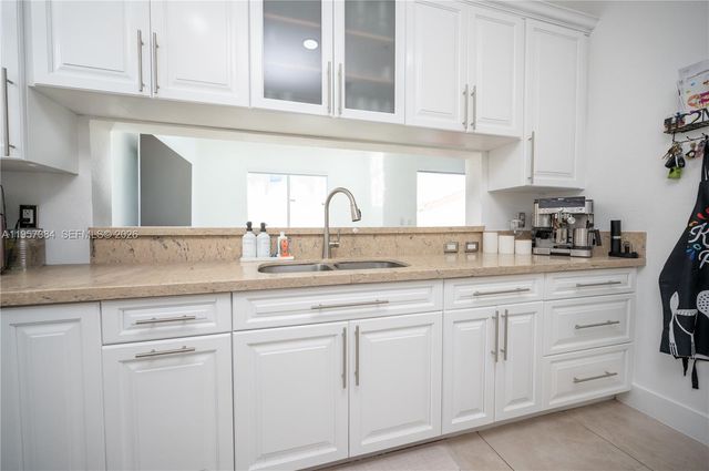 1046 NE 17th Ter, Homestead, FL 33033