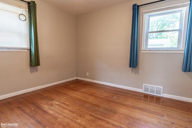 23636 Beverly Street, St Clair Shores, MI 48082