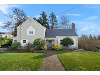2600 Sw CRESTDALE Dr, Portland, OR 97225
