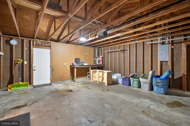 15740 Harmony Way, Apple Valley, MN 55124