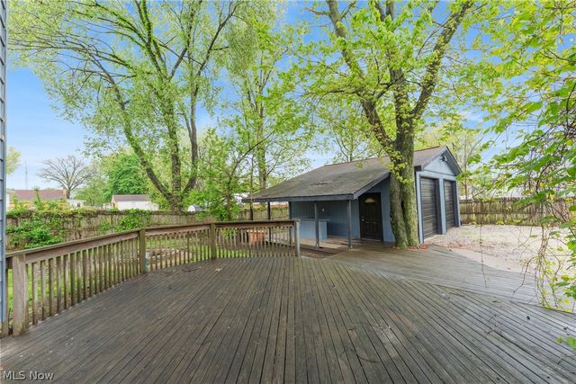 2014 25th Street NE, Canton, OH 44705