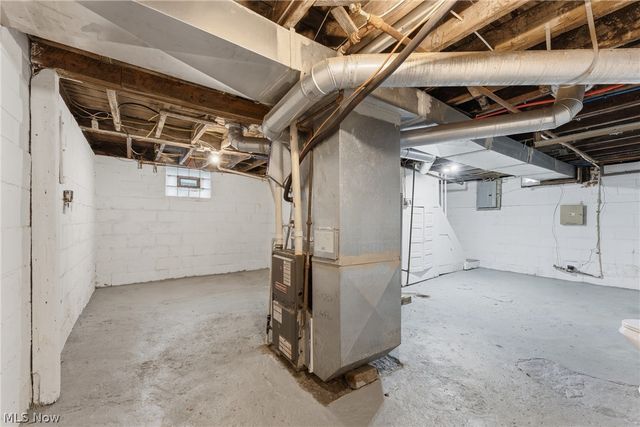 2014 25th Street NE, Canton, OH 44705