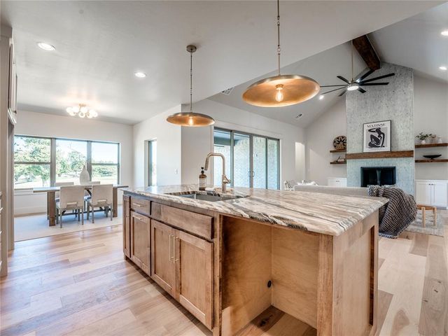 1770 S May Avenue, Guthrie, OK 73044