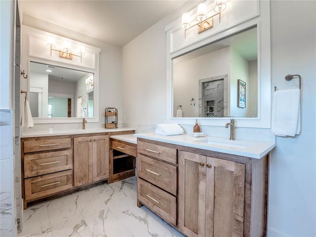 1770 S May Avenue, Guthrie, OK 73044