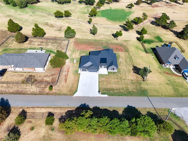 1770 S May Avenue, Guthrie, OK 73044
