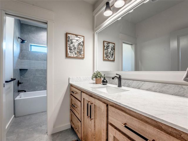 1770 S May Avenue, Guthrie, OK 73044