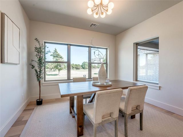 1770 S May Avenue, Guthrie, OK 73044
