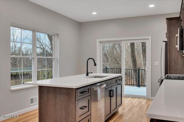 2 Livingston Avenue, Scotia, NY 12302