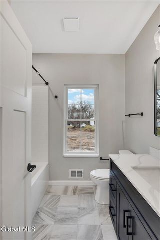 2 Livingston Avenue, Scotia, NY 12302