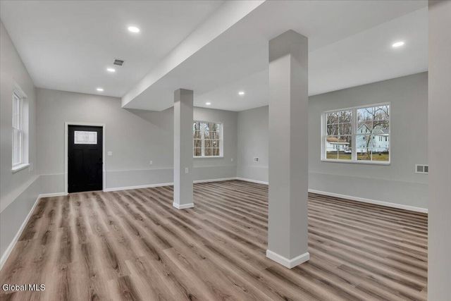 2 Livingston Avenue, Scotia, NY 12302