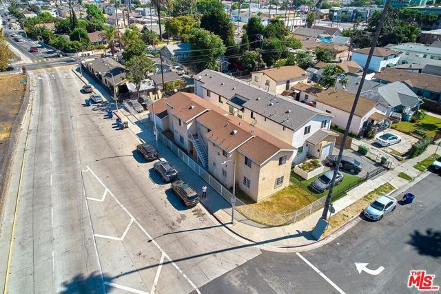 353 W 77th Street, Los Angeles, CA 90003