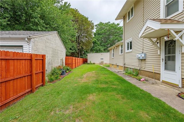 2568 Dewey Avenue, Rochester, NY 14616