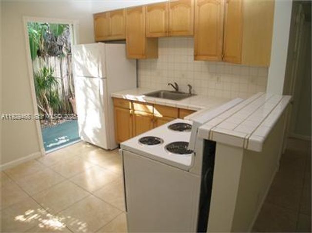 1842 Mckinley St 2, Hollywood, FL 33020