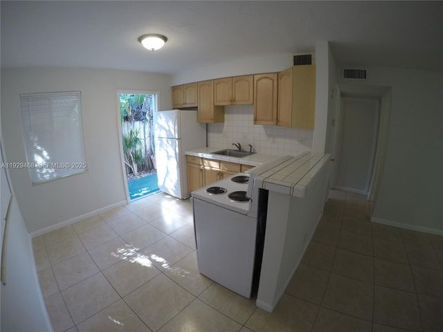 1842 Mckinley St 2, Hollywood, FL 33020