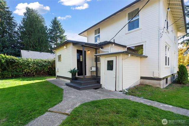 1404 10th Avenue SE, Olympia, WA 98501