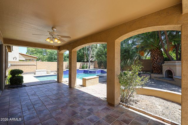 2407 E GLACIER Place, Chandler, AZ 85249