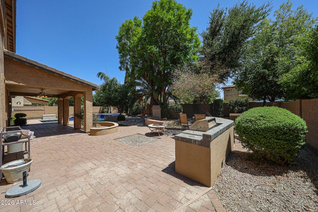 2407 E GLACIER Place, Chandler, AZ 85249