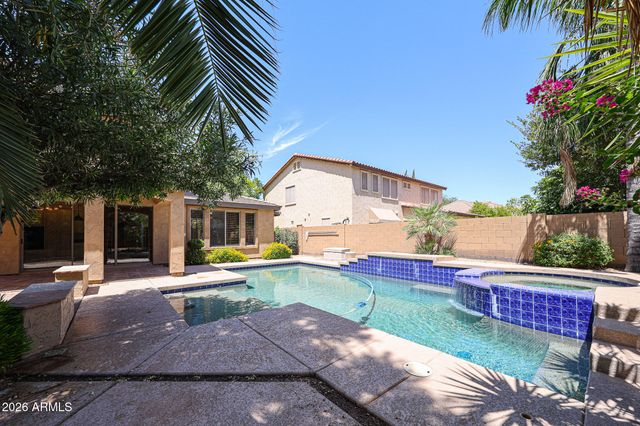 2407 E GLACIER Place, Chandler, AZ 85249
