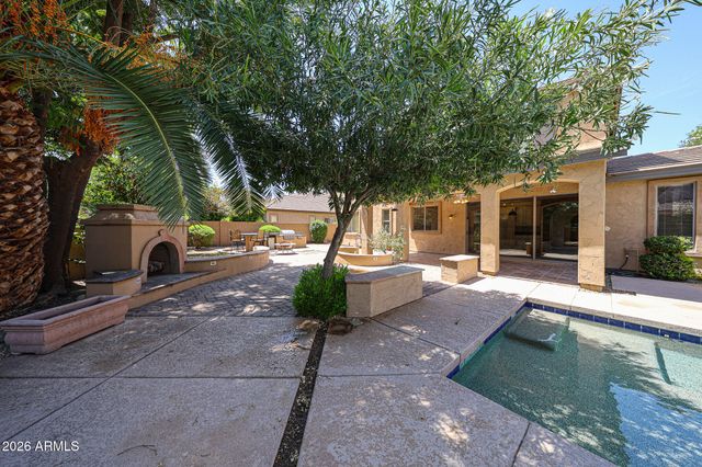 2407 E GLACIER Place, Chandler, AZ 85249