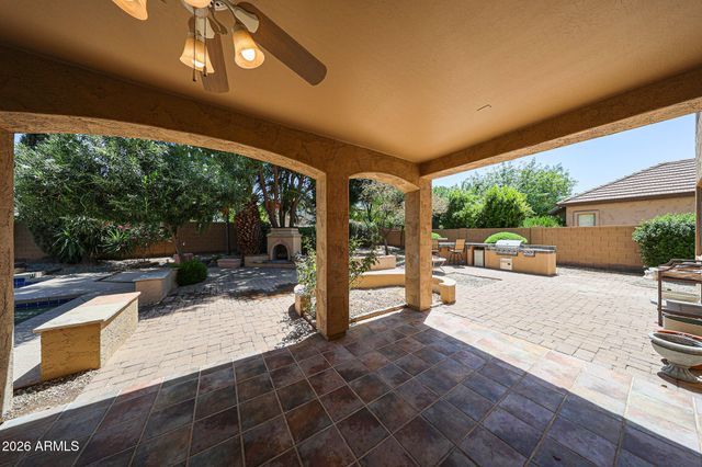 2407 E GLACIER Place, Chandler, AZ 85249
