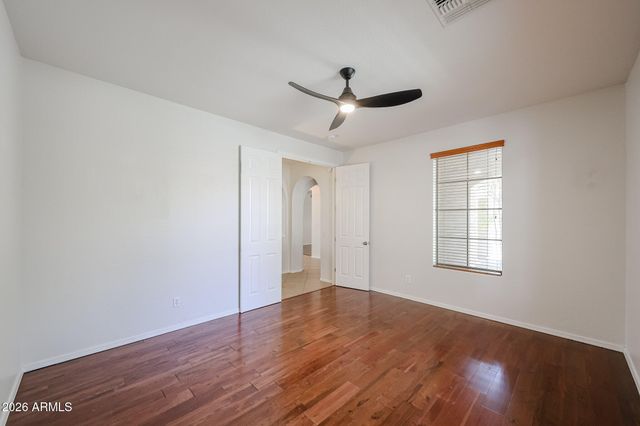 2407 E GLACIER Place, Chandler, AZ 85249
