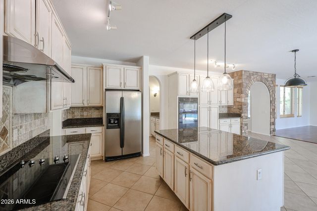 2407 E GLACIER Place, Chandler, AZ 85249