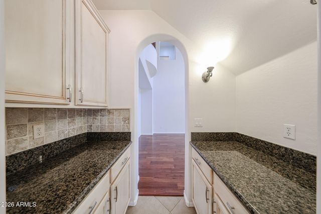 2407 E GLACIER Place, Chandler, AZ 85249