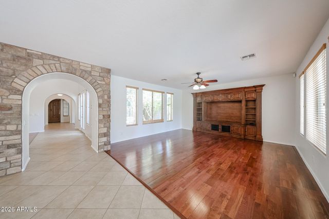 2407 E GLACIER Place, Chandler, AZ 85249