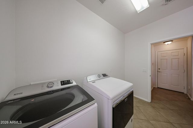 2407 E GLACIER Place, Chandler, AZ 85249