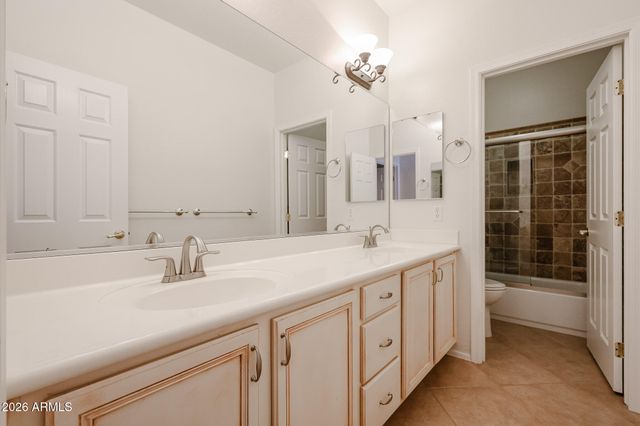 2407 E GLACIER Place, Chandler, AZ 85249