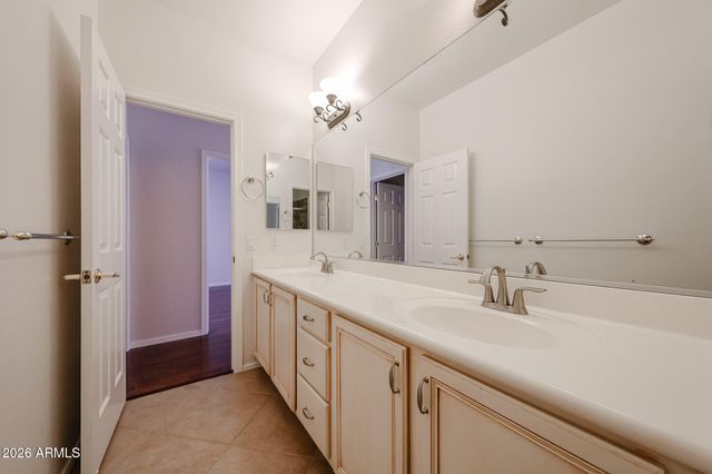 2407 E GLACIER Place, Chandler, AZ 85249