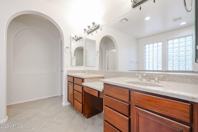 2407 E GLACIER Place, Chandler, AZ 85249