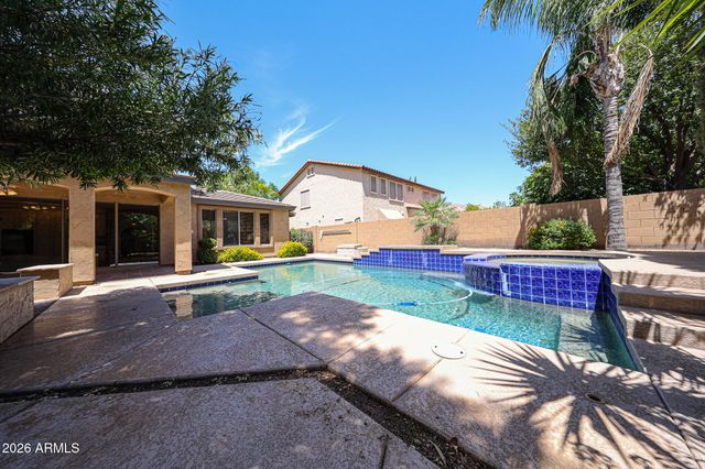 2407 E GLACIER Place, Chandler, AZ 85249