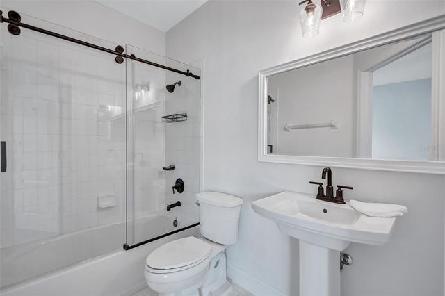 11908 MERIDIAN POINT DRIVE, Tampa, FL 33626