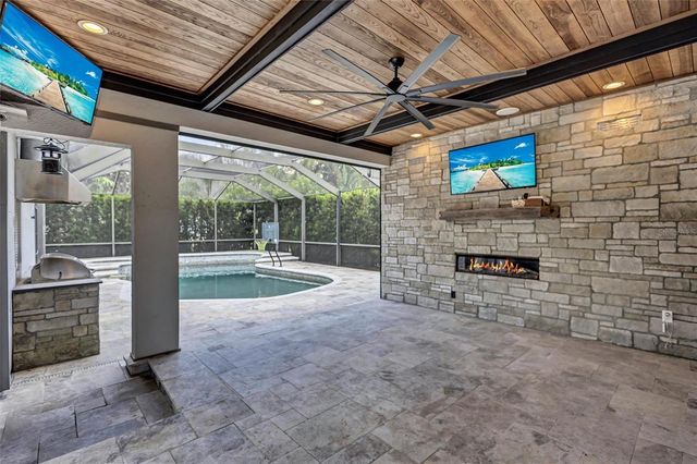 11908 MERIDIAN POINT DRIVE, Tampa, FL 33626