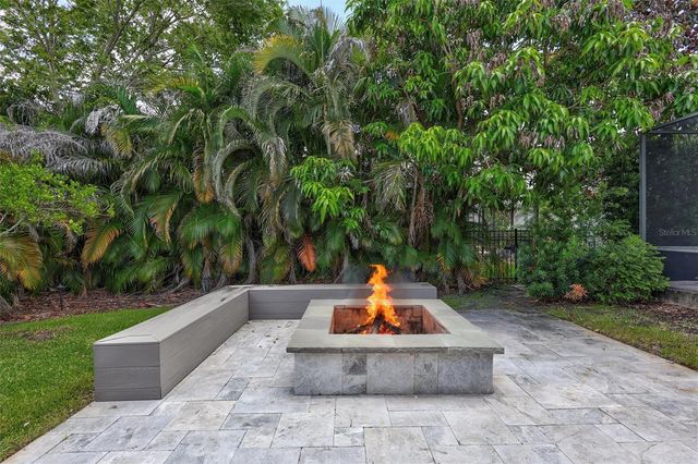 11908 MERIDIAN POINT DRIVE, Tampa, FL 33626