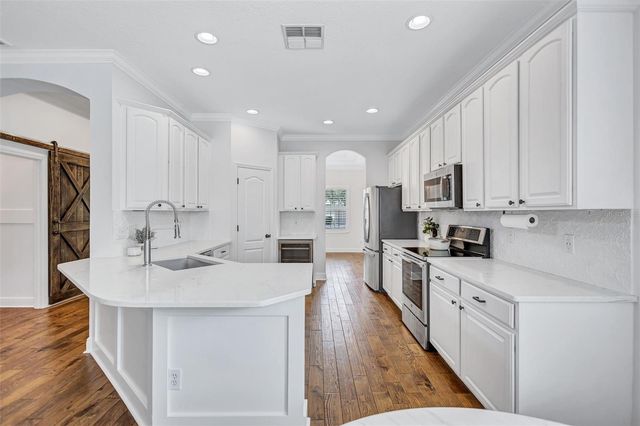 11908 MERIDIAN POINT DRIVE, Tampa, FL 33626