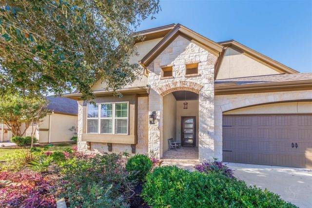 11 Floral Hills Lane, Fulshear, TX 77441