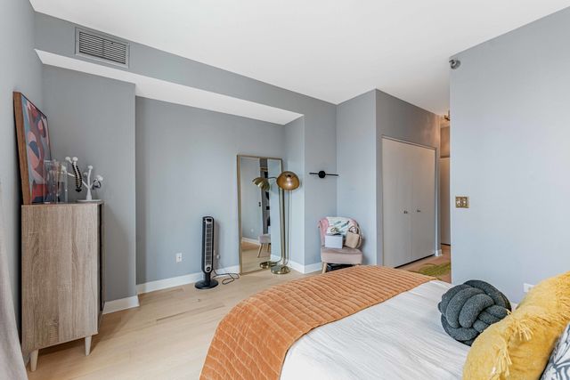 435 W Erie Street 1305, Chicago, IL 60654