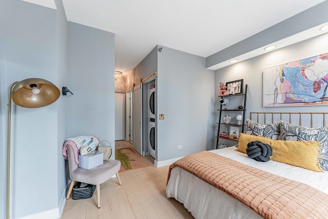 435 W Erie Street 1305, Chicago, IL 60654