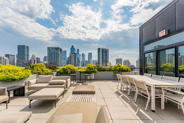 435 W Erie Street 1305, Chicago, IL 60654