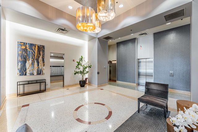 435 W Erie Street 1305, Chicago, IL 60654
