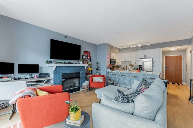435 W Erie Street 1305, Chicago, IL 60654