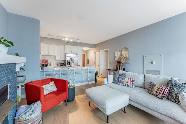 435 W Erie Street 1305, Chicago, IL 60654