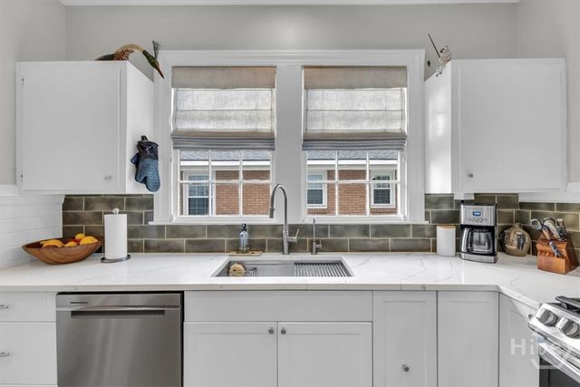 1530 E 51st Street, Savannah, GA 31404