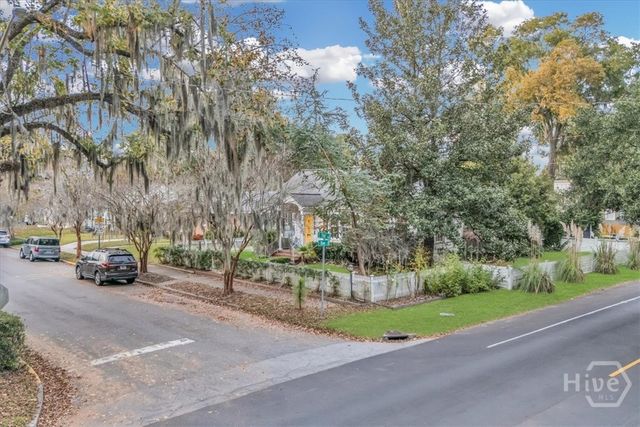 1530 E 51st Street, Savannah, GA 31404