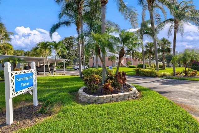 437 CERROMAR LANE 424, Venice, FL 34293