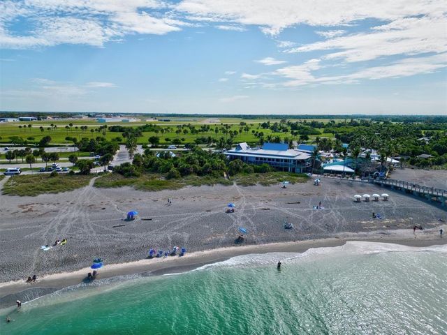 437 CERROMAR LANE 424, Venice, FL 34293