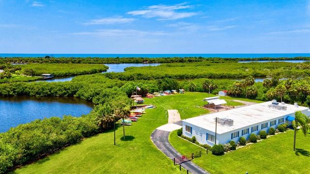 437 CERROMAR LANE 424, Venice, FL 34293